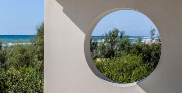 Футуристический ЛЕТНИЙ ДОМ КАРЛЫ ФЕНДИ